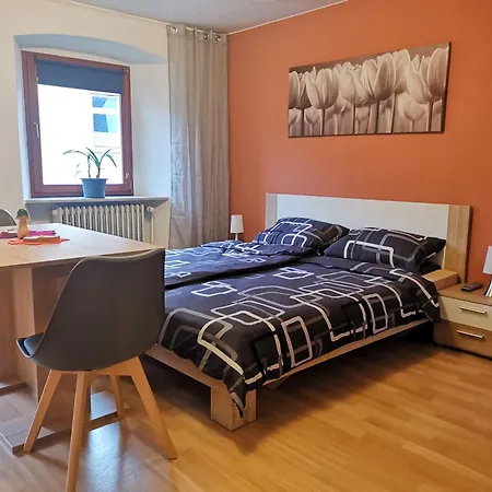Pension Am Kirchberg - Zimmer 1 Daun Exterior photo